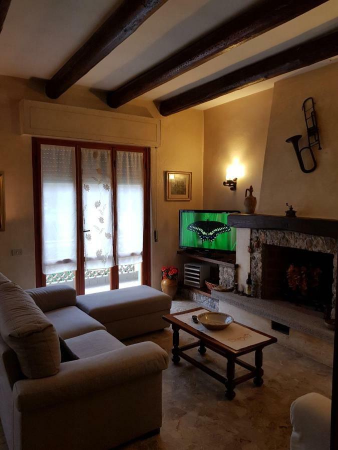Villa Lorenzo Primo Piano Camaiore Εξωτερικό φωτογραφία